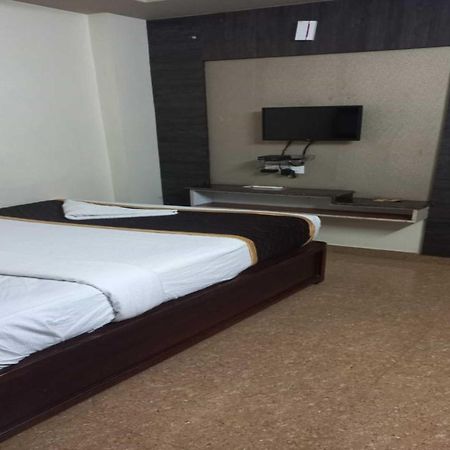 Bhimas Residency Hotell Kurmannapalem Eksteriør bilde